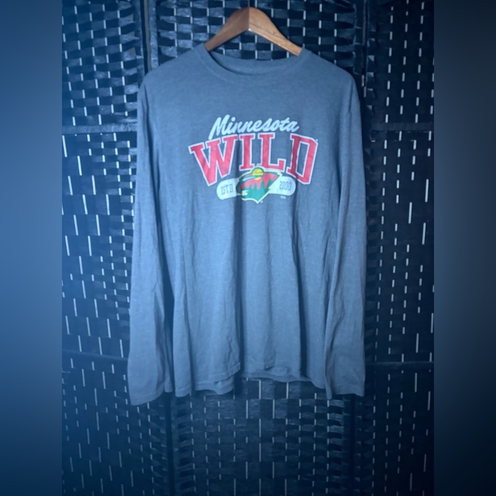 Men’s NHL Heather Gray Minnesota Wild Longsleeve Tee